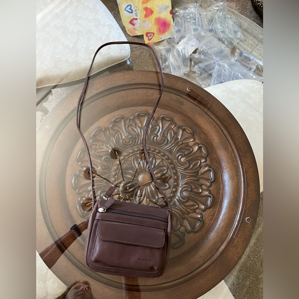 Fossil small brown leather crossbody handbag. Perfect for school.